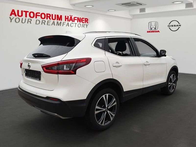 Nissan Qashqai 1.3 DIG-T 117 kW N-Connecta - DESIGN- & WINTER-PAKET