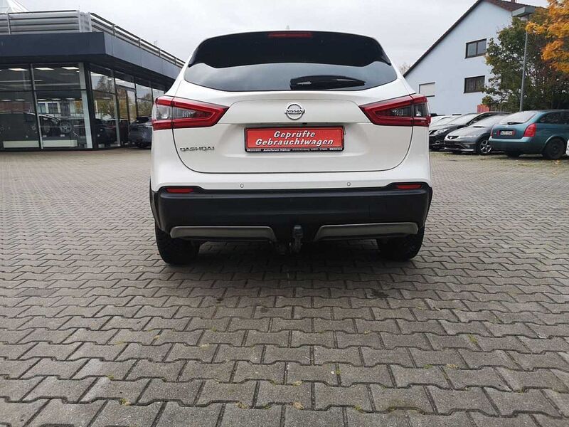 Nissan Qashqai 1.3 DIG-T 103 kW N-Connecta - WINTER-PAKET