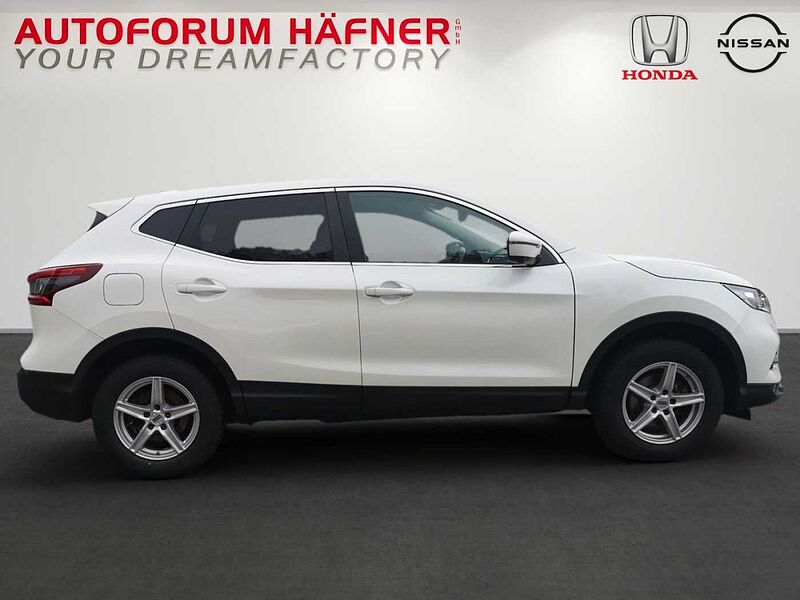 Nissan Qashqai 1.3 DIG-T 103 kW N-Connecta - WINTER-PAKET